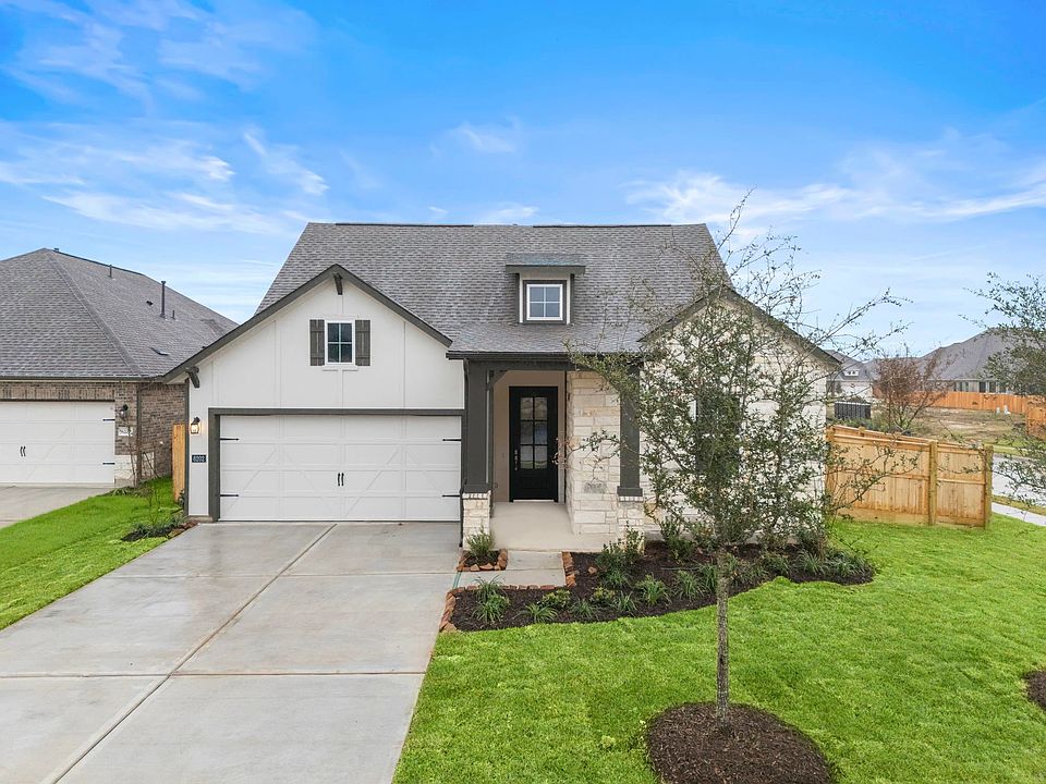 Welcome home to 6202 Severson Lake Court located in the community of Katy Lakes and zoned to Katy IS