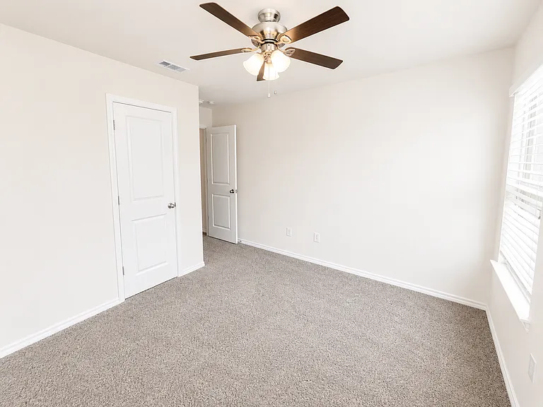 2117 Berrywood Dr — Photo 21