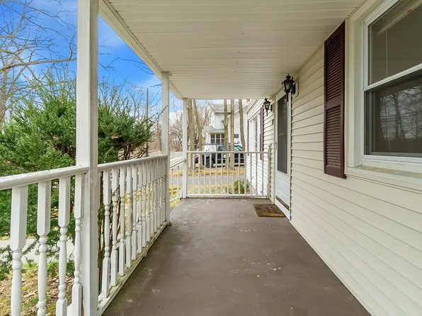 90 Worthy Ave, West Springfield, MA 01089
