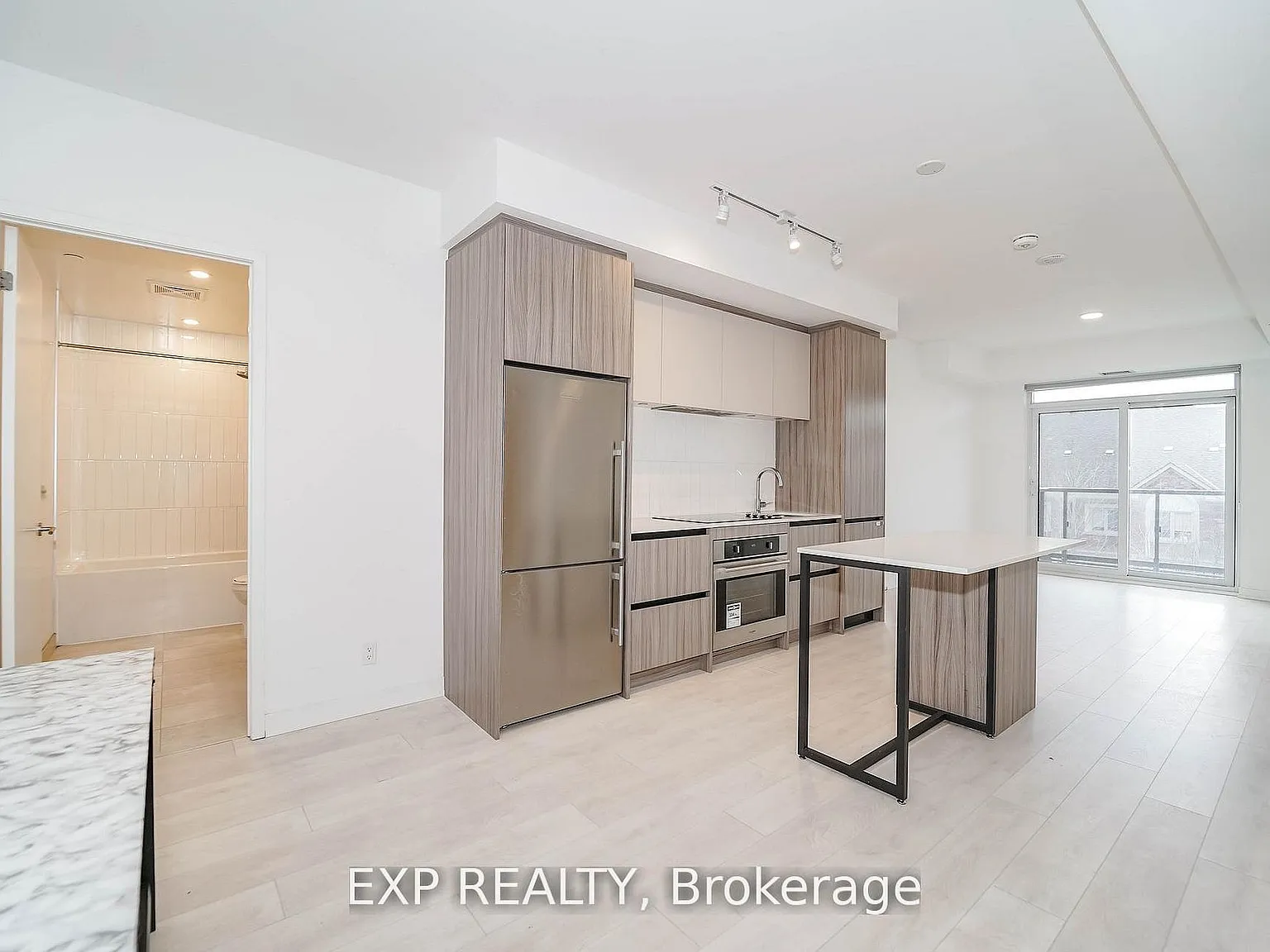 3 bed, $3,300 — Photo 4