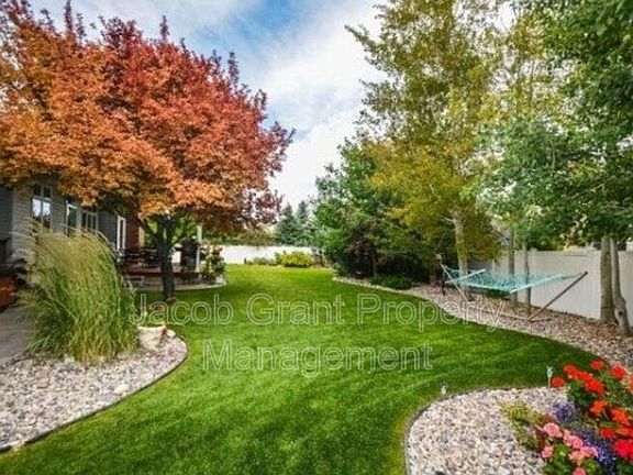 5th image of 211 Lost Trail Pl