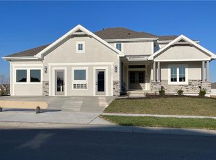 17421 Gillette St, Overland Park, KS 66221