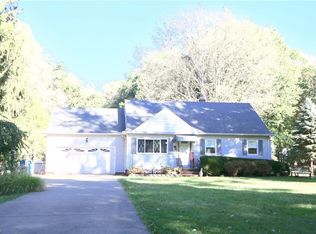 4751 Porter Rd, North Olmsted, OH 44070