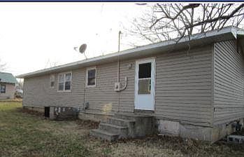 2nd image of 302 Lilly St
