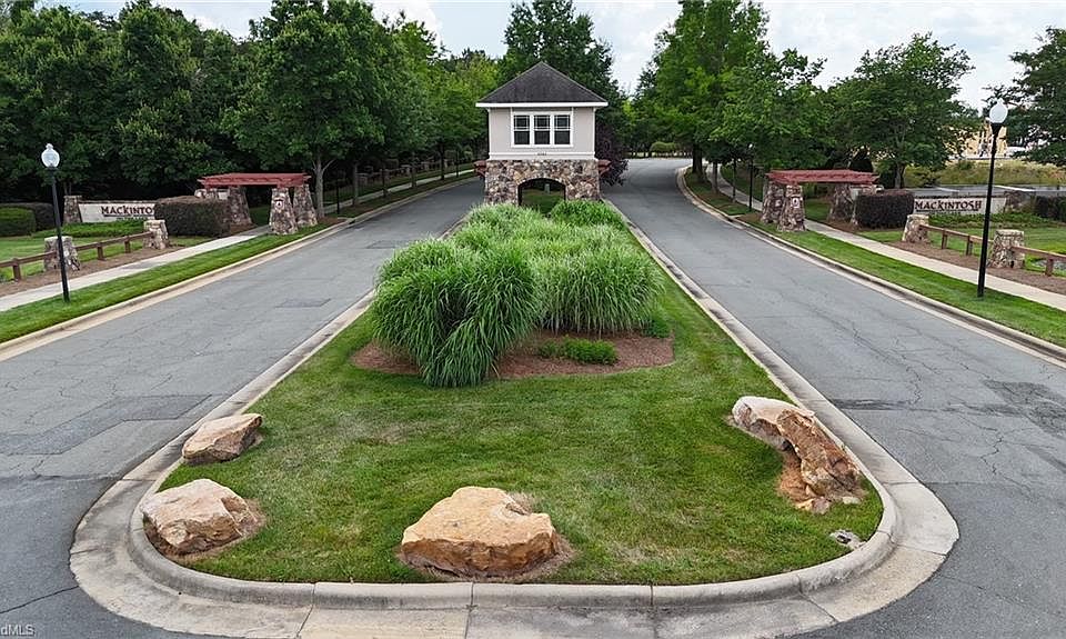 1st image of 1831 Buxton Way