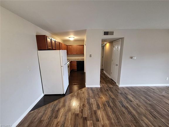 4th image of 2831 N Ohenry Blvd APT B