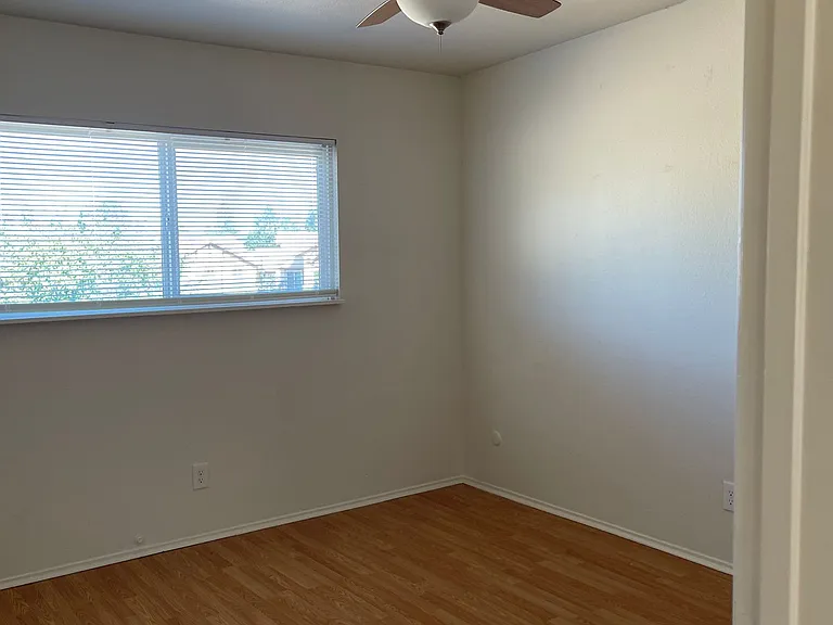 5519 Paloma Ave #A-C — Photo 17