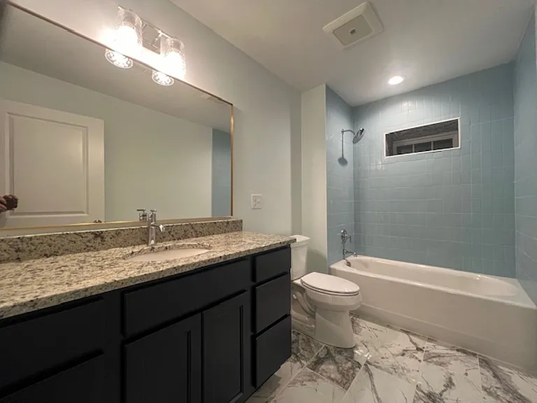 1208 Gay St #C — Photo 10