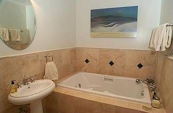 3rd image of 4301 Embassy Park Dr NW