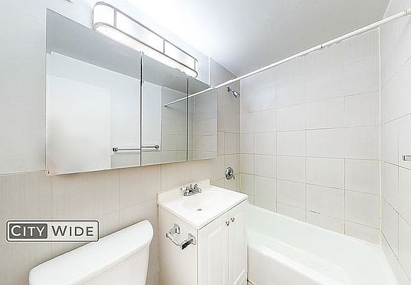 5th image of 1485 1st Ave APT 5C