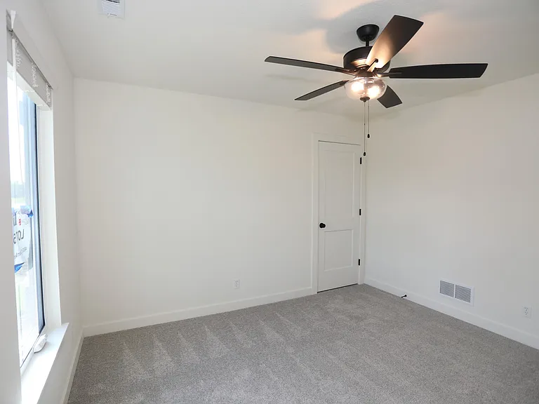 4605 Chambers Bay Dr — Photo 27