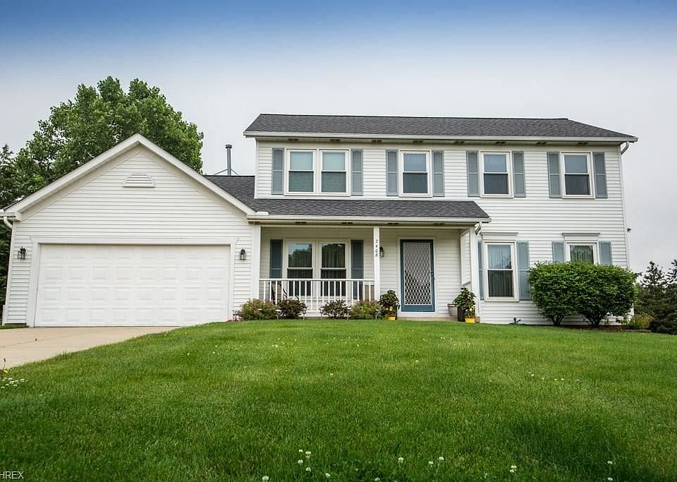 1st image of 2408 Sandalwood Dr