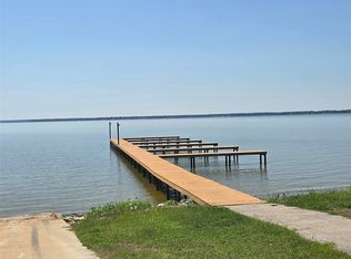 733 Clubview Dr, Kemp, TX 75143