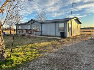 587 N 10 W, Shoshone, ID 83352