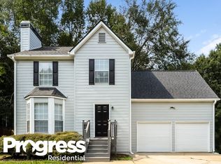 6350 Hillview Ln, Douglasville, GA