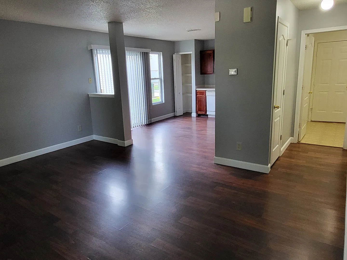 3 Bed 2 bath Home, Open Concept, Near Trails, Playground, & Shopping — Photo 1
