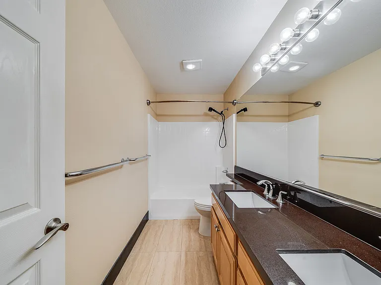 11761 Fricker Ave — Photo 23