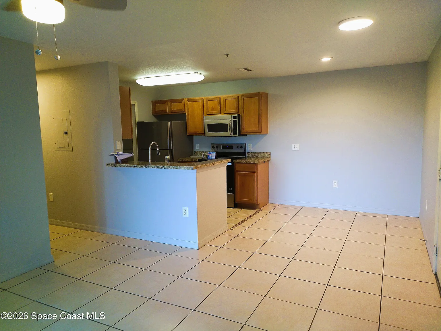 2 bed, 2.0 bath, 857 sqft, $1,350 — Photo 4