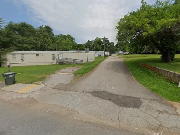 400 Drayton St, Winnsboro, SC 29180