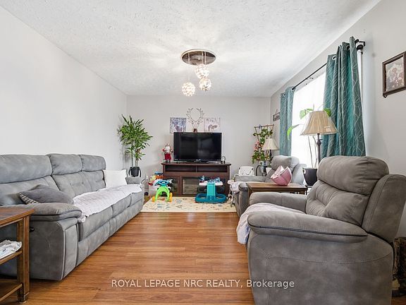 5th image of 595 Lincoln St