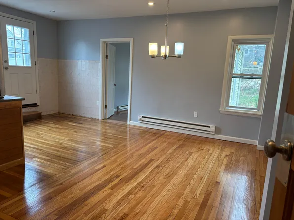 50 Copeland St #2, Quincy, MA 02169