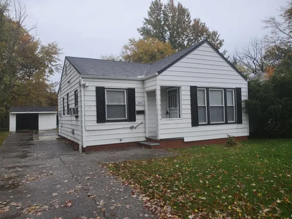 2553 Greenvale Rd, Cleveland, OH 44121