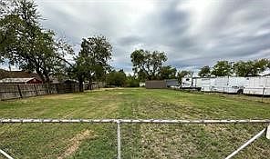 1st image of 609 7th St