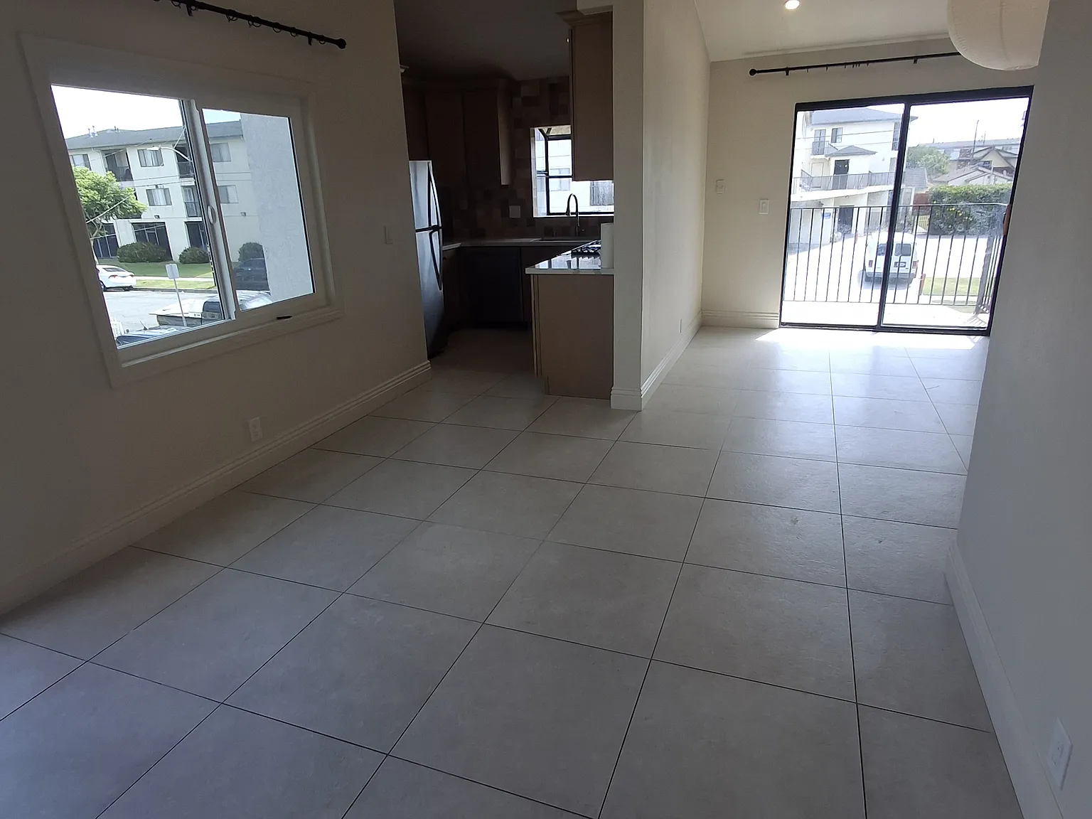 3 bed, 1270 sqft, $3,495 — Photo 3