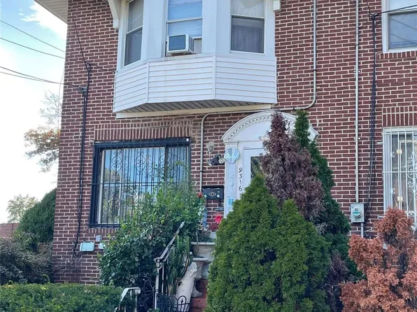 93-16 95th Street, Woodhaven, NY 11421