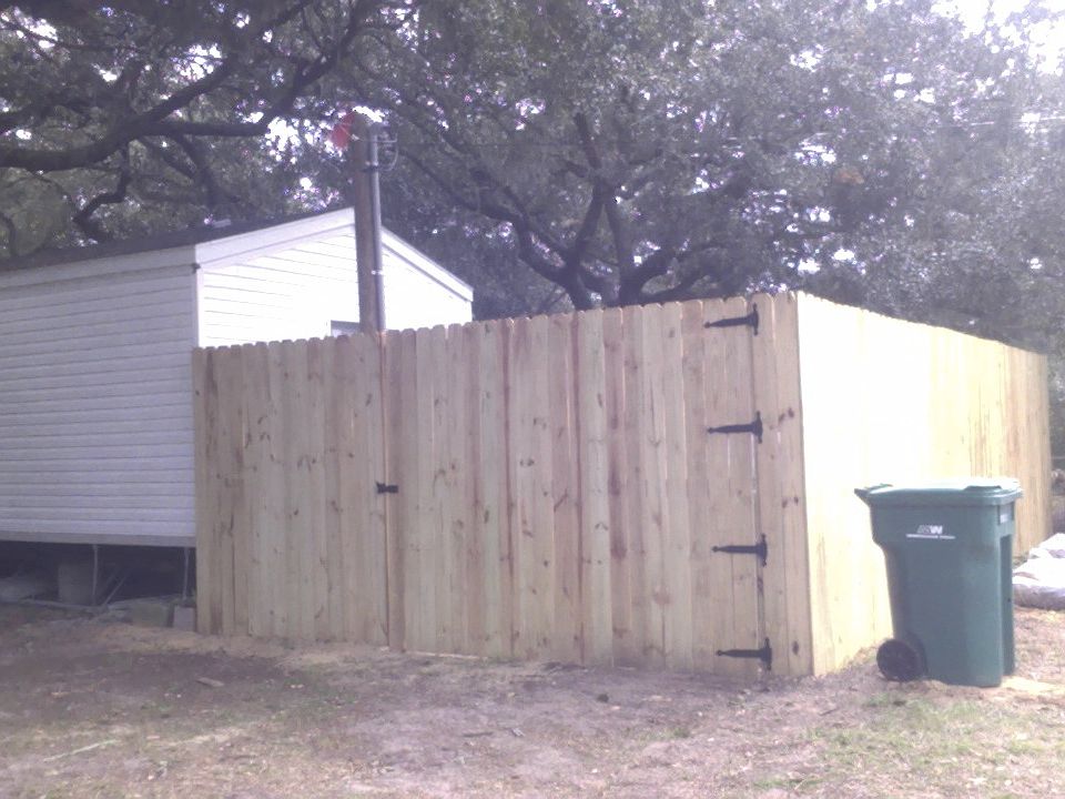 2nd image of 813 Hilltop Rd