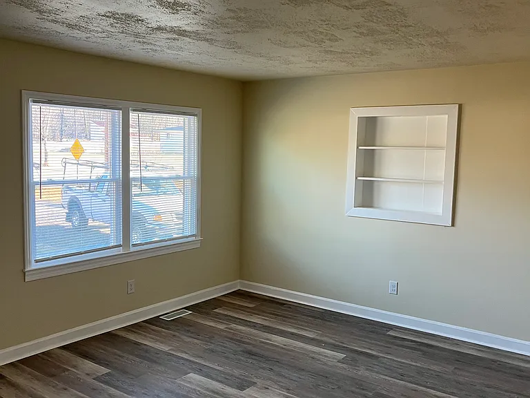 4947 Trinity Blvd — Photo 13