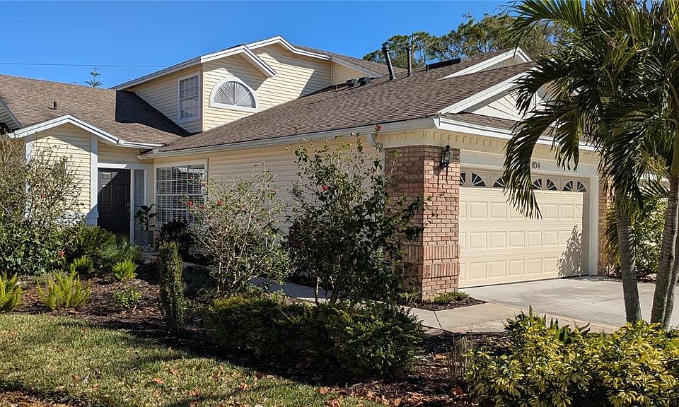 1st image of 834 Weatherly Ct