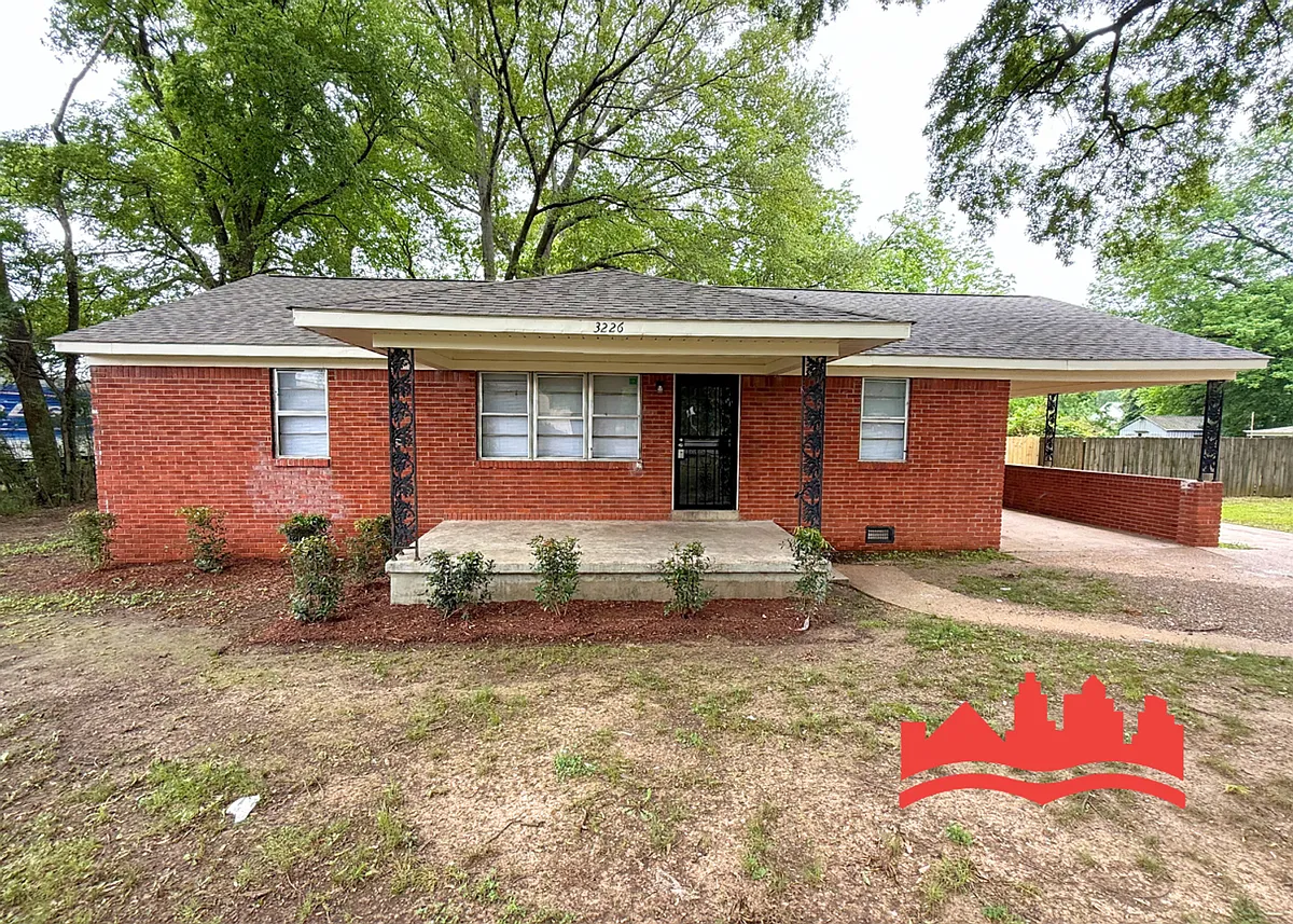 Building Photo - 3226 Dogwood Ln