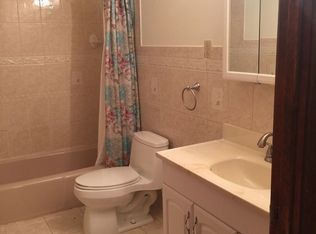 69 Towne House Ln, Wethersfield, CT 06109