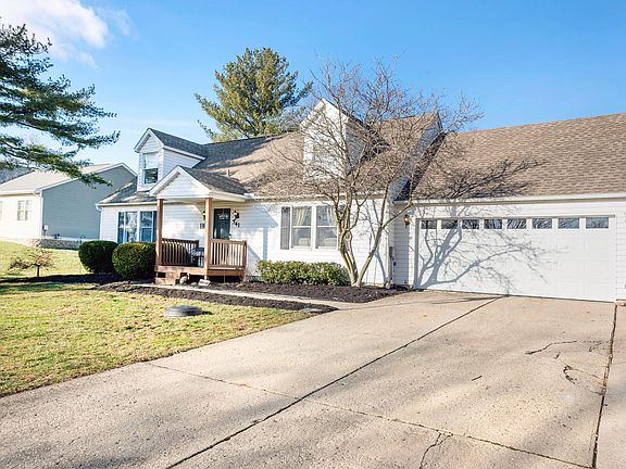 4th image of 541 E Lakeshore Dr SE