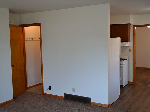 2nd image of 3320 Darwood Dr