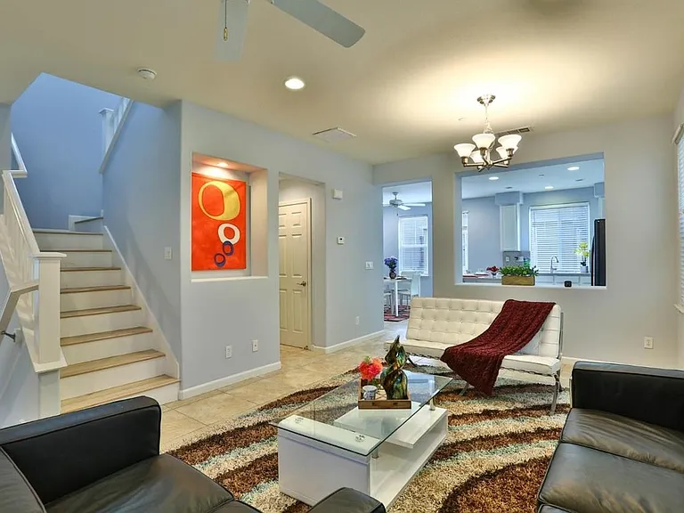 1047 Claridad Loop — Photo 9