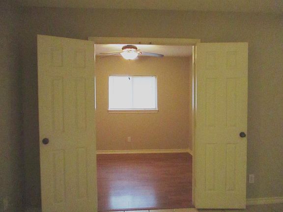 5th image of 2313 Kazmir Dr