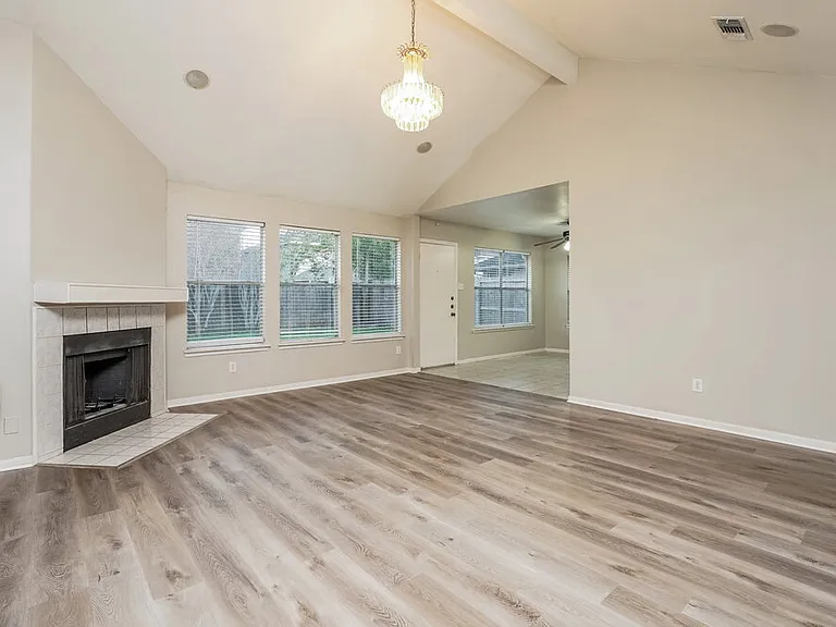 2803 Green Hollow Ct — Photo 5