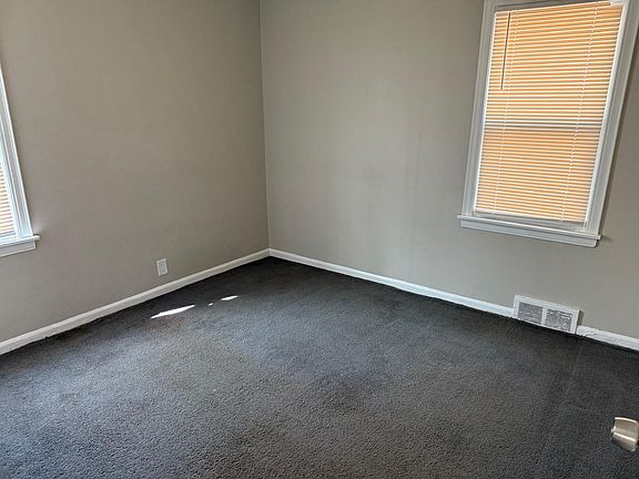 4th image of 20163 Bramford St