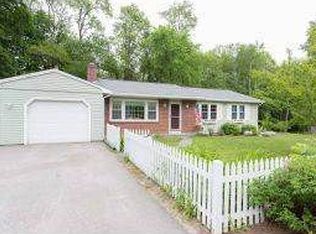 14 Pleasant View Dr, Exeter, NH 03833