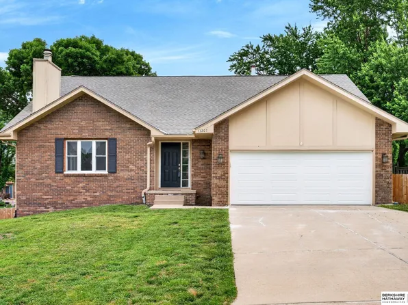 13201 S 28th St, Bellevue, NE 68123