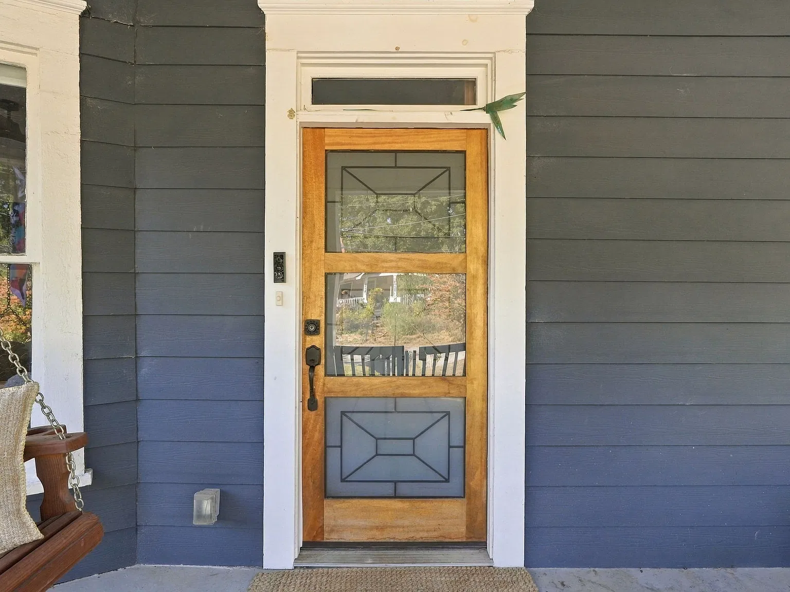 3 bed, 2500 sqft, $3,375 — Photo 3