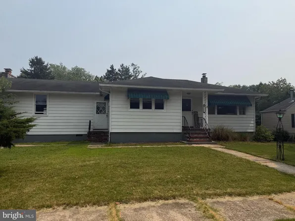 212 Boston Ave, Egg Harbor City, NJ 08215