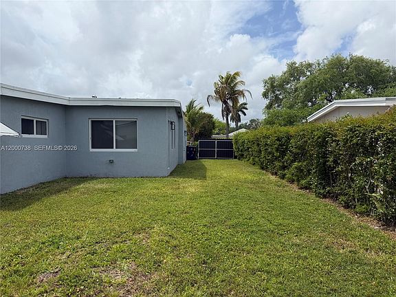 4th image of 20111 Gulfstream Rd