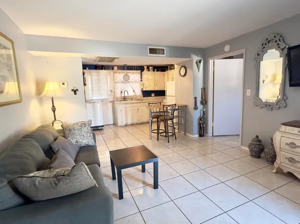248 S Paseo Aguila Unit C, Green Valley, AZ 85614