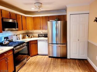 189 English Pl, Basking Ridge, NJ 07920