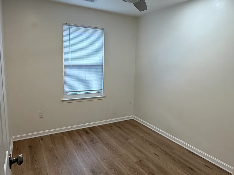 17933 Shotley Bridge Pl — Photo 2