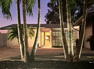 2216 Brookhaven Dr, Sarasota, FL 34239