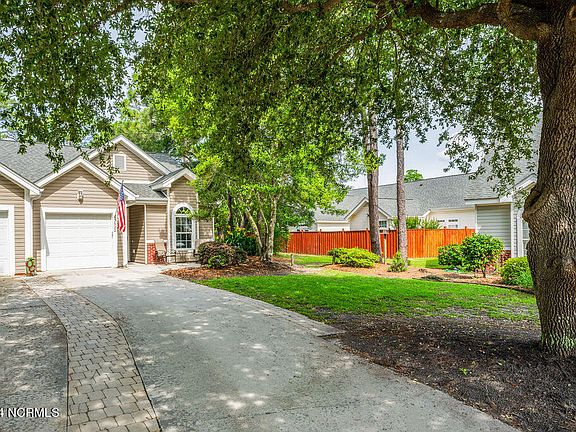 3rd image of 3922 Mayfield Court